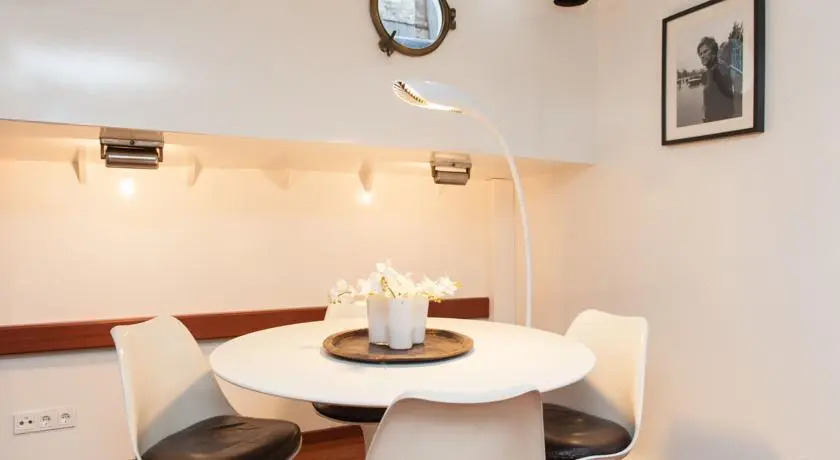 Golden Anchor Houseboat