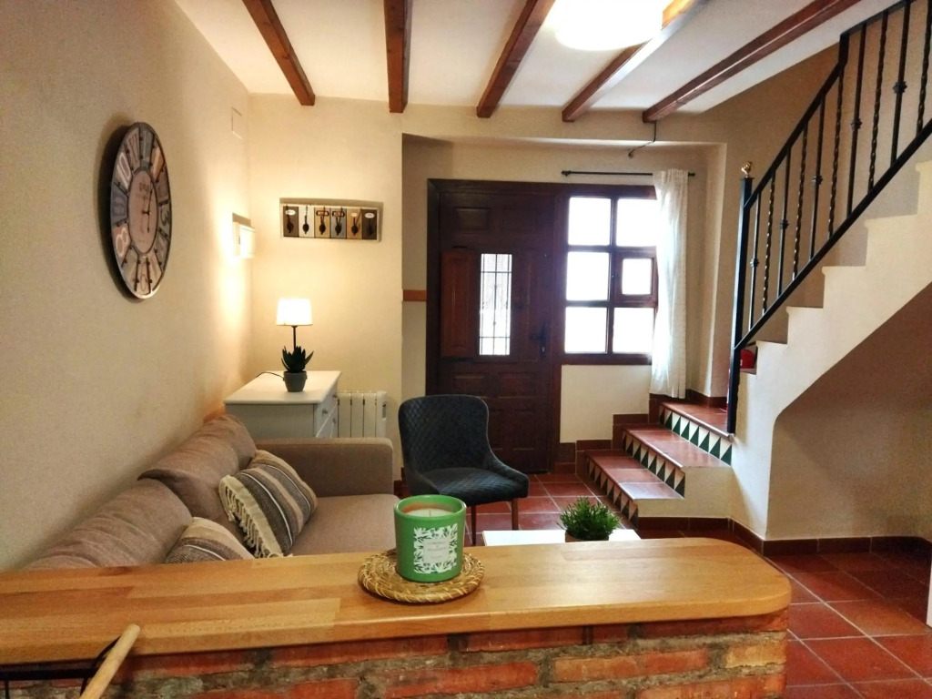 Masía de San Juan Casas número 3 y 5, con piscina, aire acondicionado y vistas a la montaña
