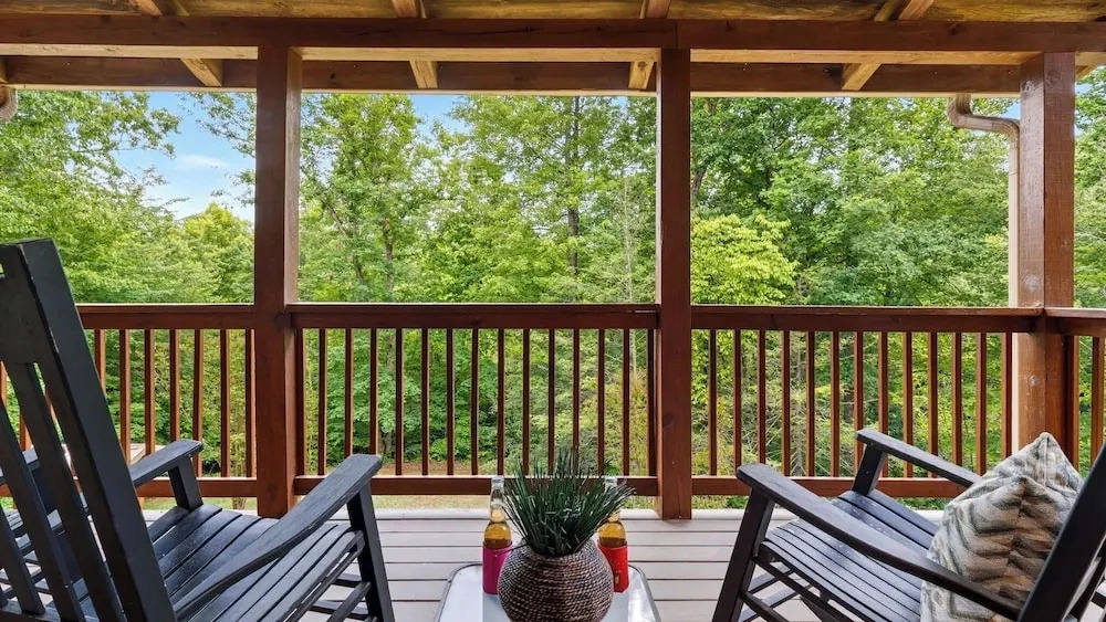 Majestic Springs Lodge by Avantstay Indoor Pool + Spa + Game Room Smoky Mtns