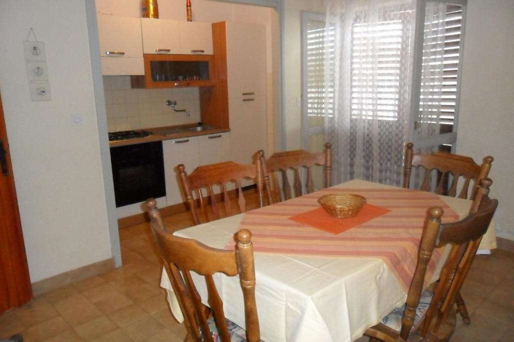 Apartments Ana