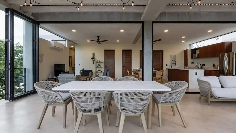 Luxury Penthouse w Private Pool Stunning Views