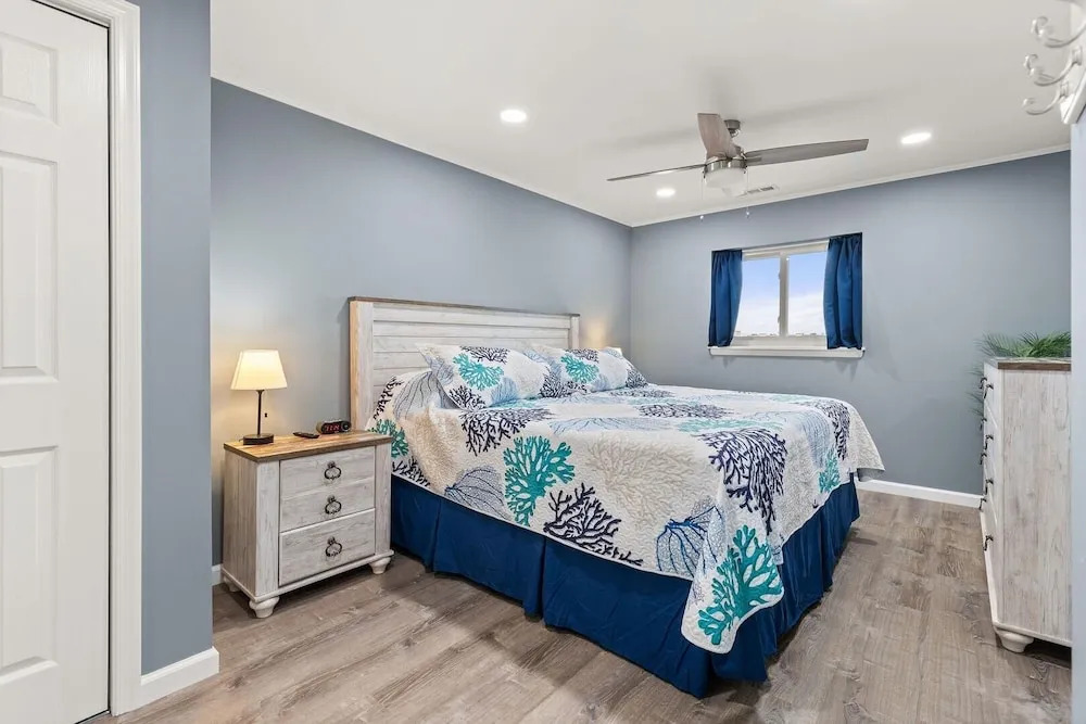 Thunder Island 133c 2 Bedroom Condo by RedAwning