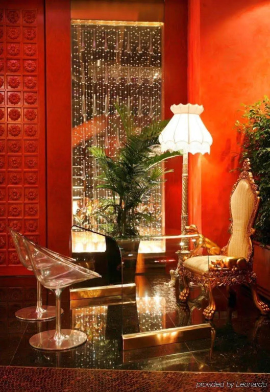 The Luxe Manor