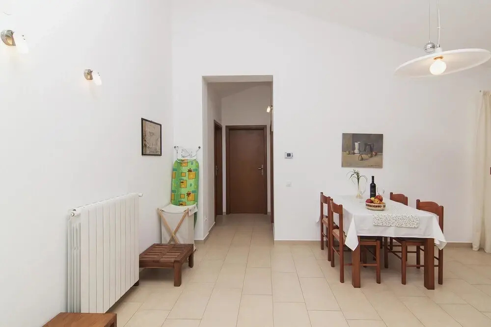 Apartments Levan Ceja