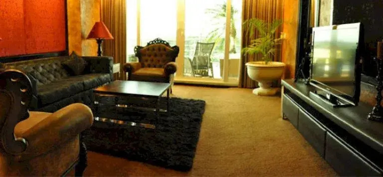 Fields Plaza Hotel by ABC