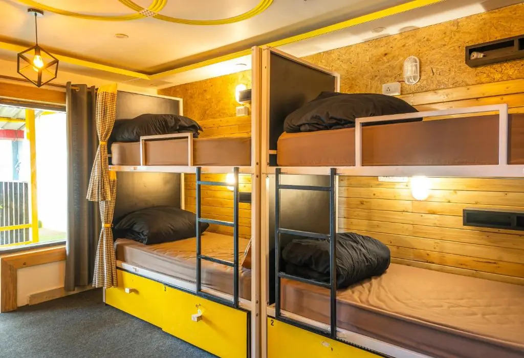 Lushtree Backpackers - Hostel & Cafe