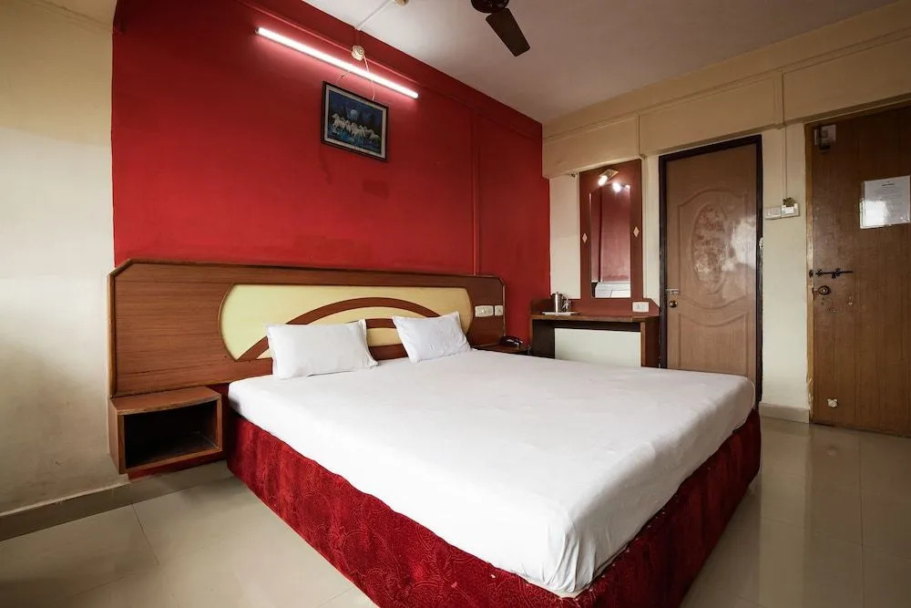 SPOT ON 6991 Hotel Poonam