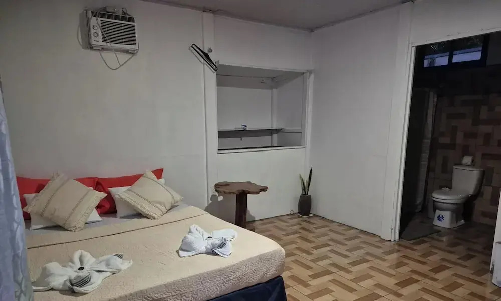 hostel yuriel