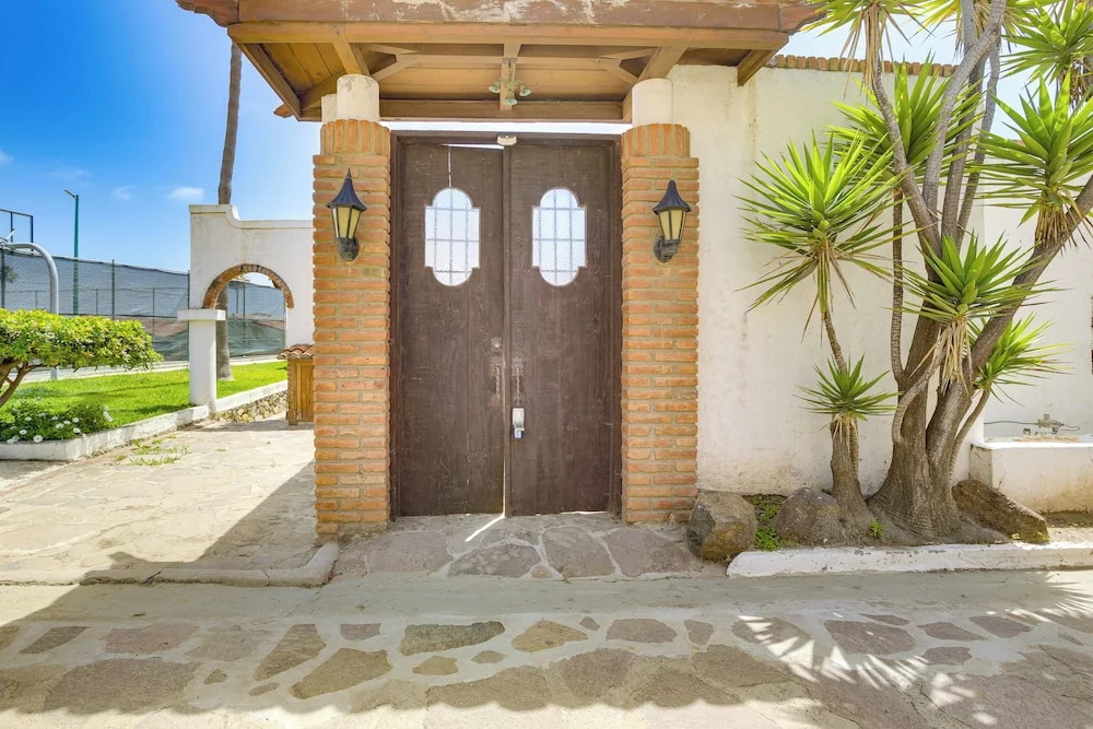 Rosarito Beach Home in Las Gaviotas w/ Ocean Views
