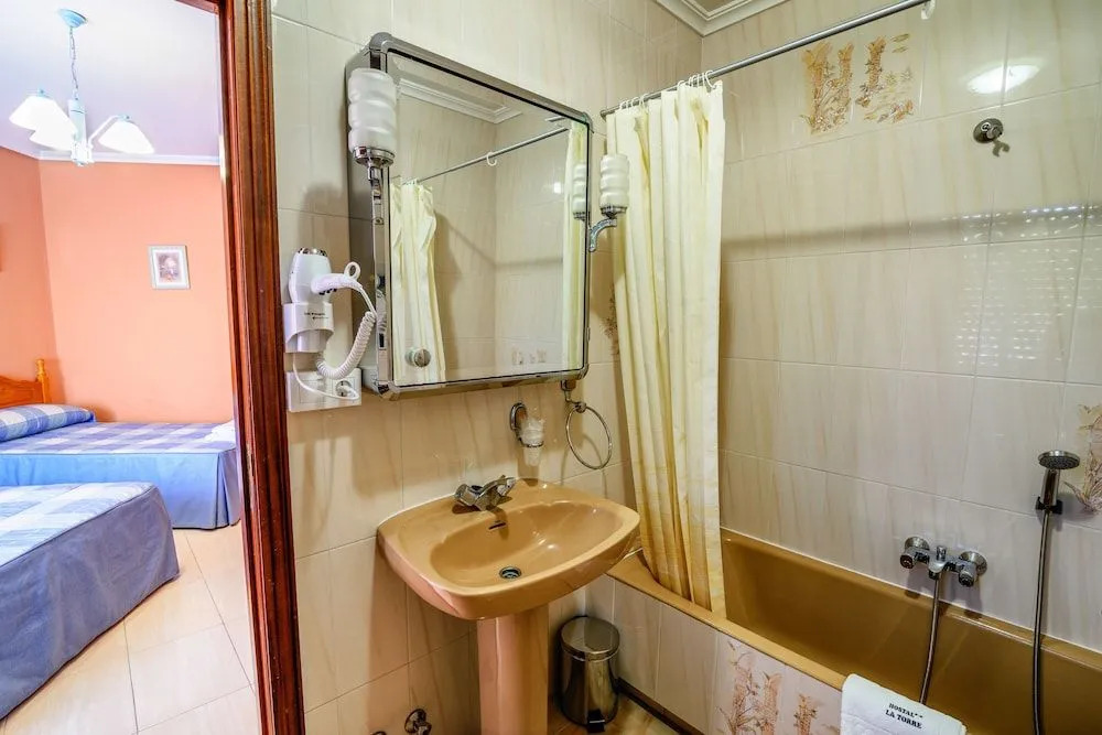 Hostal La Torre II