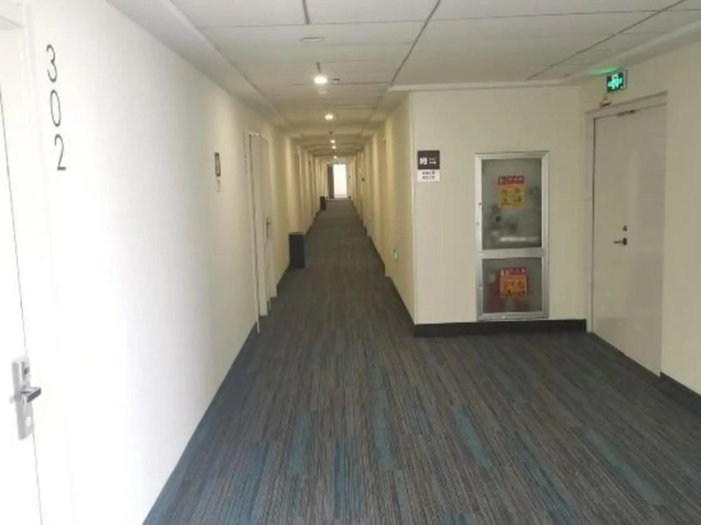 Jiayi Hotel (Jinan High-tech Zone Suncun New Area)