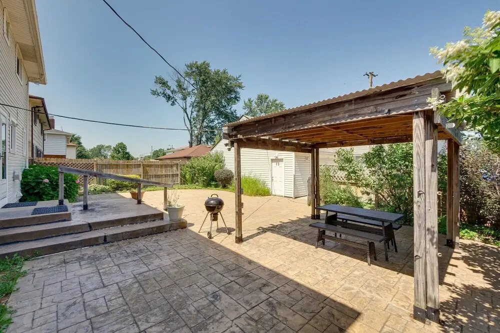 Cleveland Home w/ Fenced Yard ~ 10 Mi to Downtown!