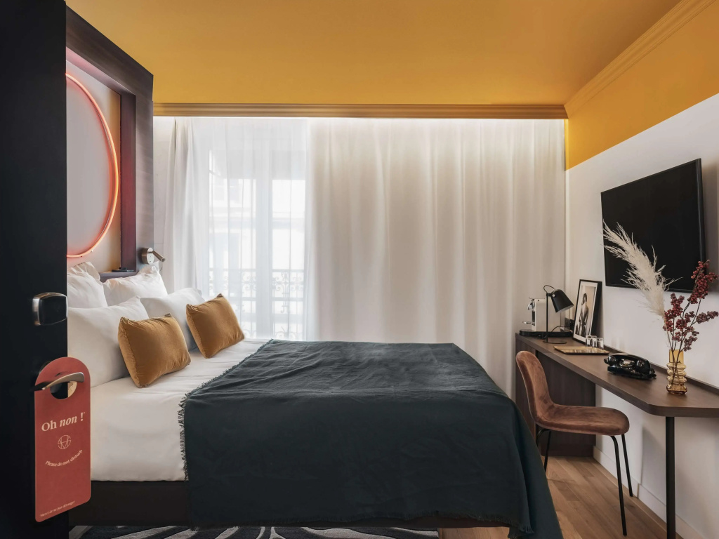 Seven Hotel Paris