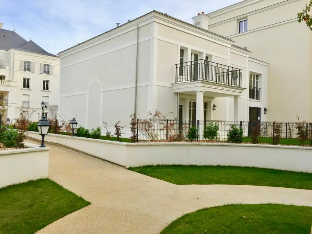 Dream Apartments