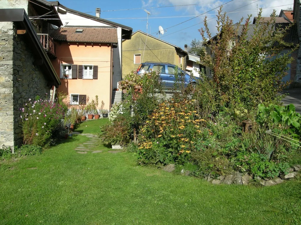 Welcome to Casa Terracotta a cosy self-catering holiday home.