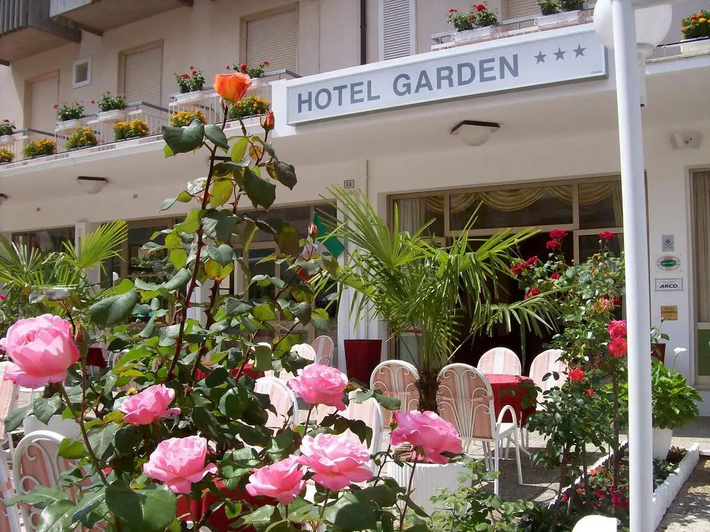 Hotel Garden - Parking Included