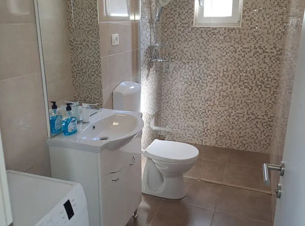 Nane Garden House With Heated Pool