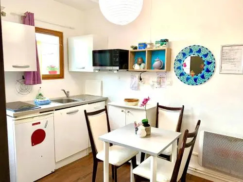 MaisonTevy - Appart 2 Chambres-4lits-Terrasse-Jardin & Studio-Confort-Climatisation- Idéale-Pro-Tourisme