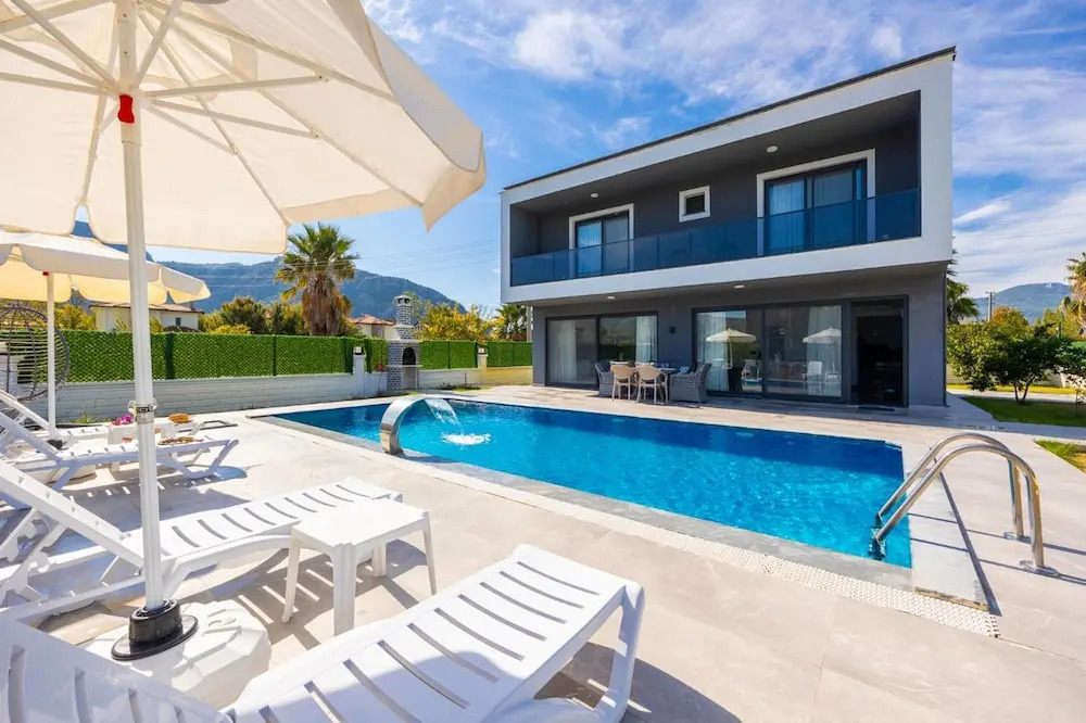Villa Grand Yasar 1 With 4 Bedrooms and 4 Bathrooms
