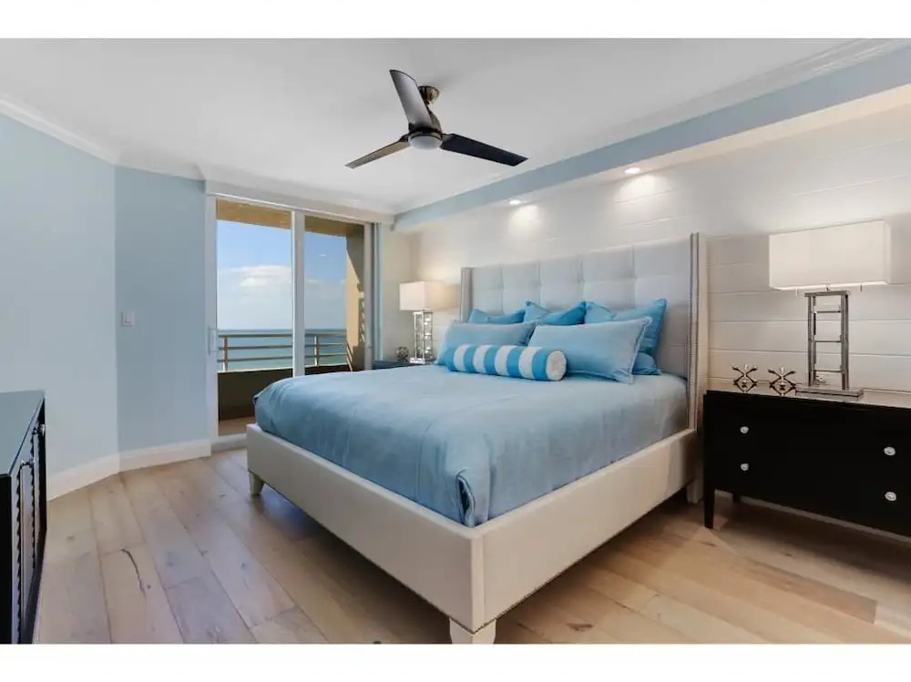 Beachfront Condo With 180-degree Views and Pool