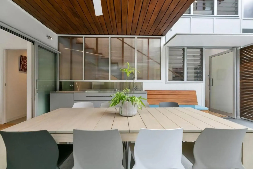 Seaview Tce Spectacular Home with Stunning Ocean and Headland Views