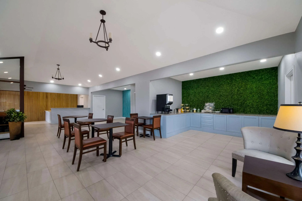 Rodeway Inn & Suites Corpus Christi Northwest