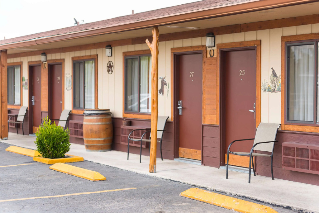 Americas Best Value Inn - Legends Inn