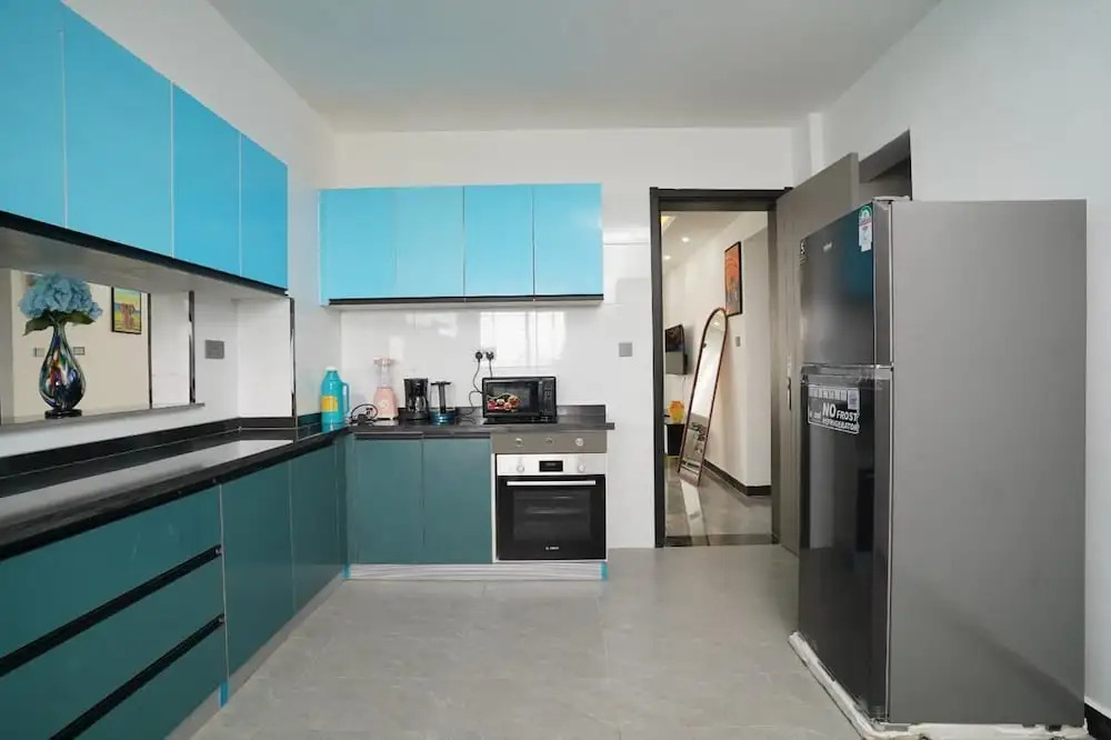 Lux Suites Platinum Oak Residency