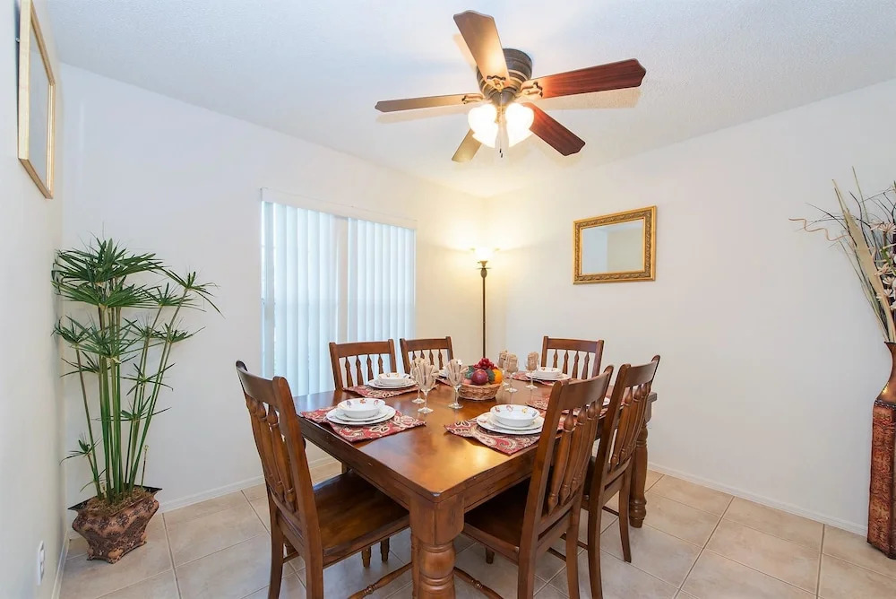 Tropical Breeze House 3 Bedroom