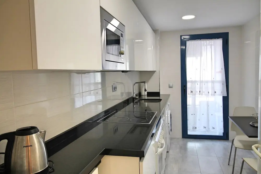 2F MTR - Marbella Temporary Rent 3bedrooms Old Town