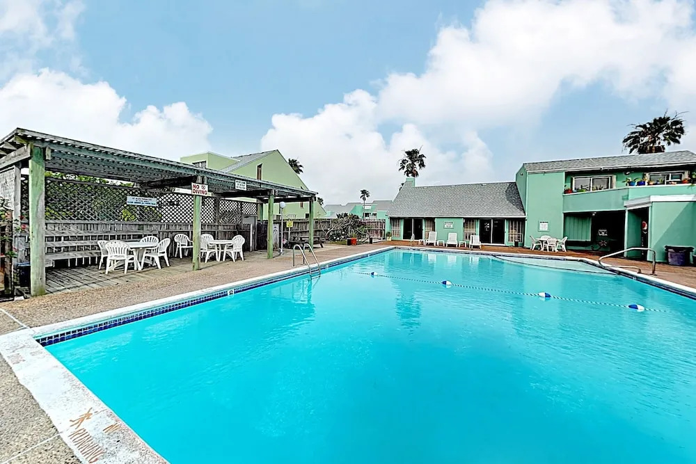 14300 Aloha St Townhome Unit 133