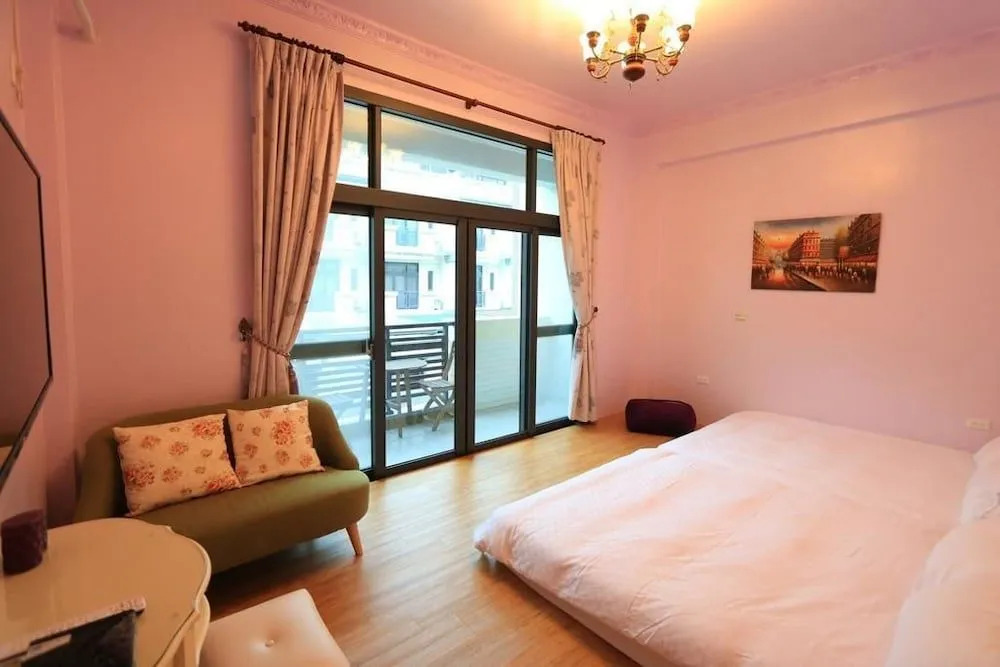 Orange Cat Hostel