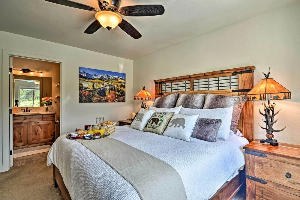 Estes Park Mountain-view Retreat: 3 Miles to Rmnp!