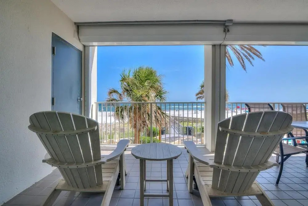 Pelican Pointe 1203