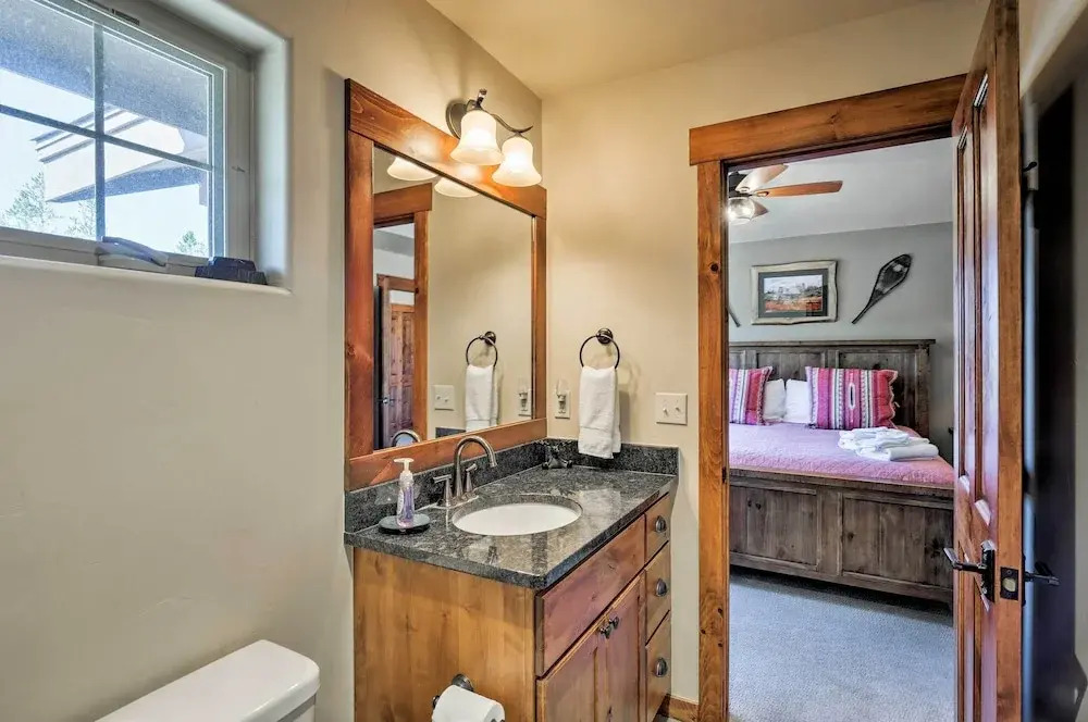 Winter Park Retreat: Mtn Views & Pool Access!