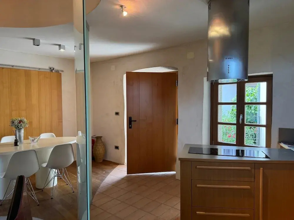SMARTnoOK Rooms and Apartment