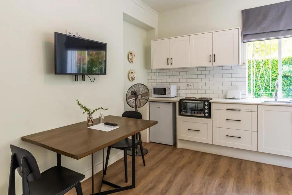 Oak Manor Boutique Guest House