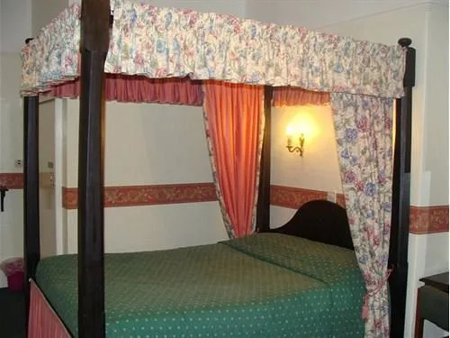 Belmont Hotel