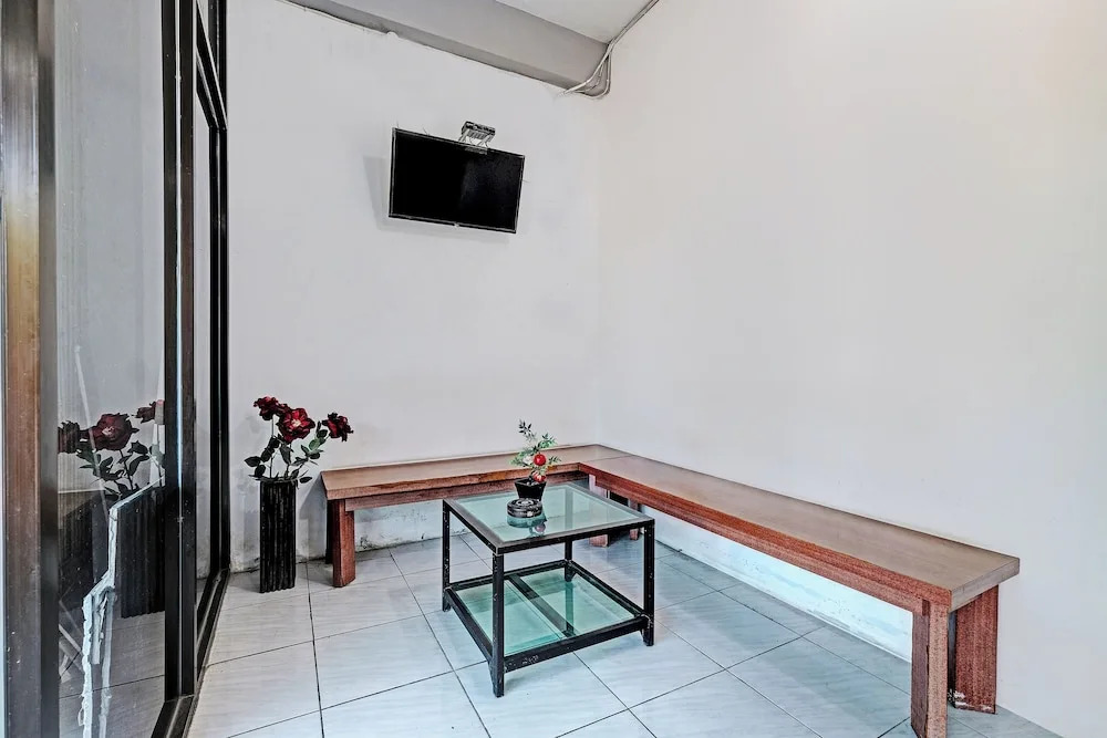 Collection O 92864 Mitra Residence