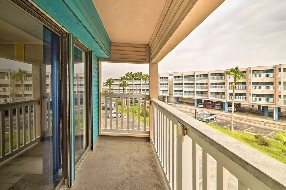 Seaside Corpus Christi Condo at The Villa del Sol