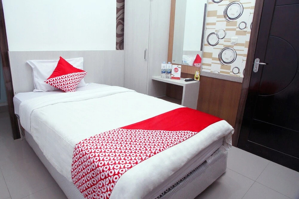 OYO 861 R Four Hotel