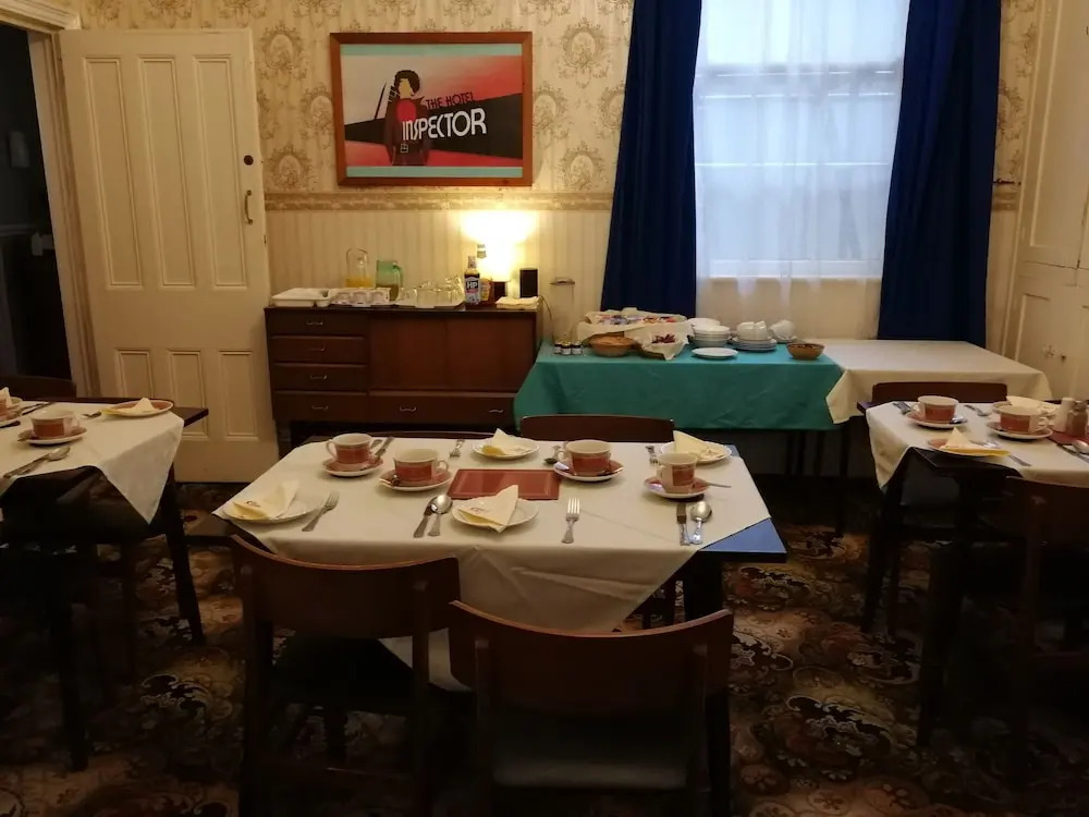 Overton Villa Hotel