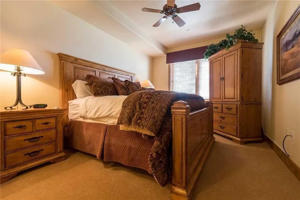 3105 Champagne Lodge, Trappeur's Crossing Apartment 2
