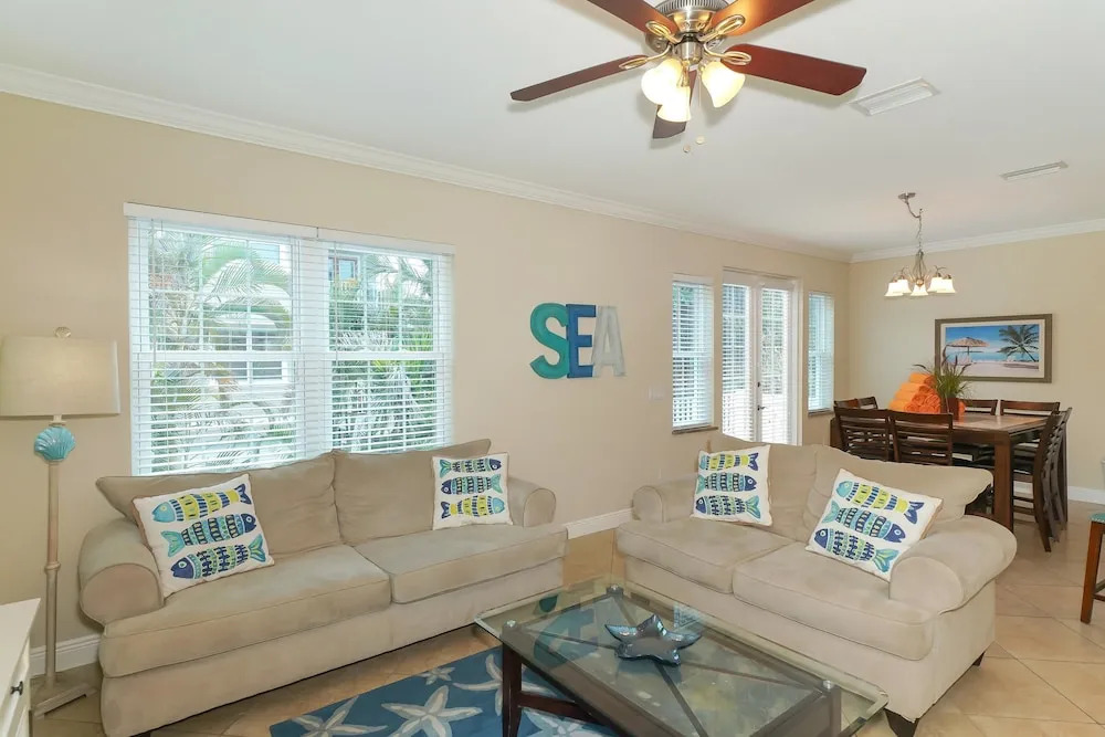 Island Retreat Apartment 4