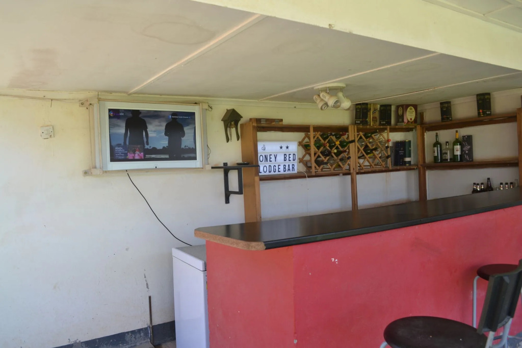 Honeybed Lodge