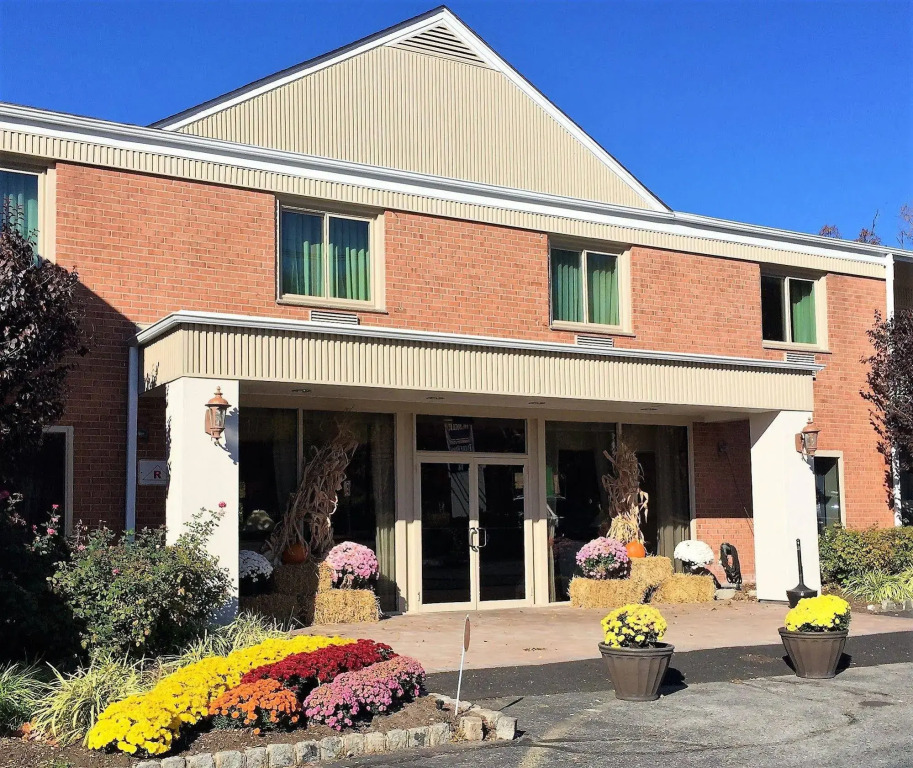 The Avenue Hotel
