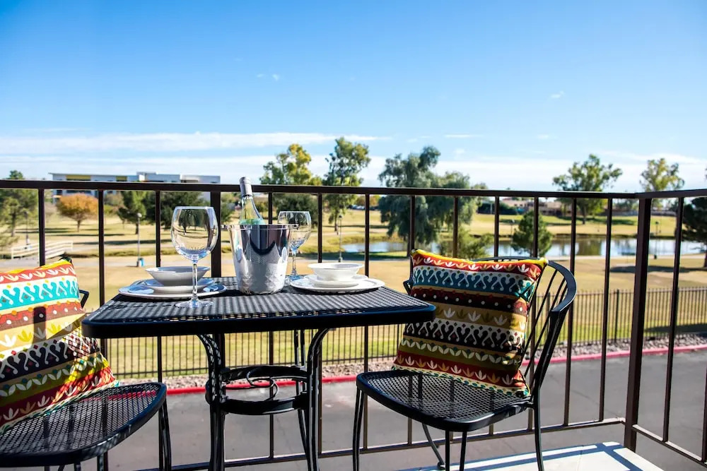 Park Suites at 235 - One Bedroom Apartment