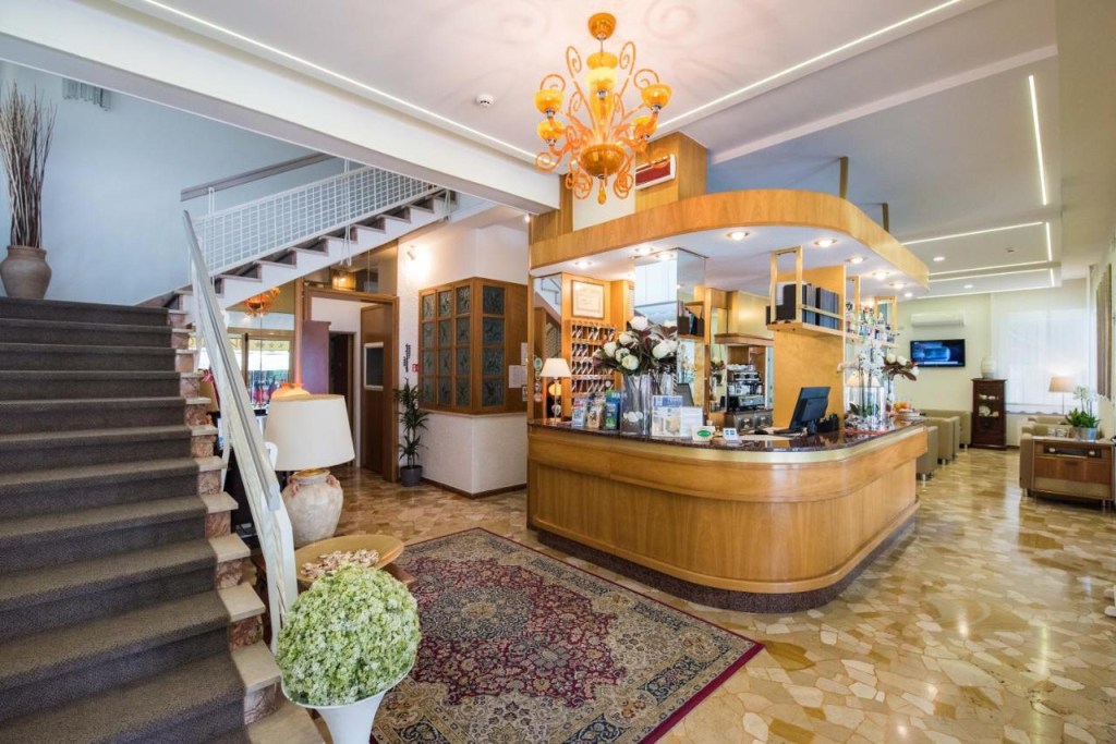 Hotel Touring