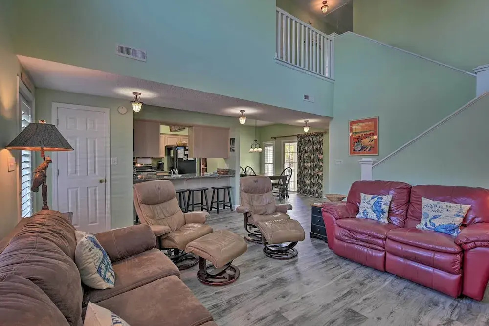 Steps to Pool & Ocean: Surfside Beach Home Base!