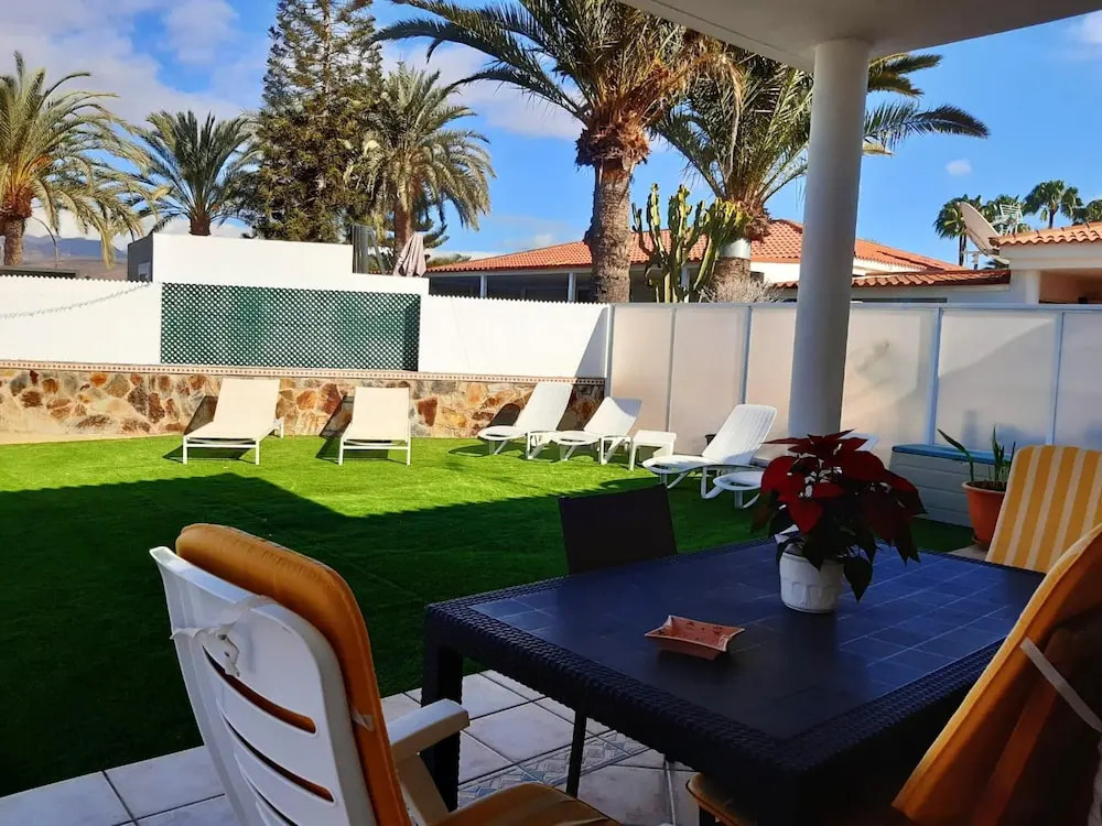 House With 2 Bedrooms in San Bartolomé de Tirajana, With Wonderful Mountain View, Private Pool, Enclosed Garden